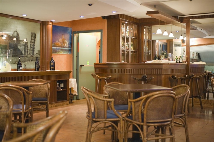 Imagen del bar/restaurante del Hotel La Pace, Pisa. Foto 3