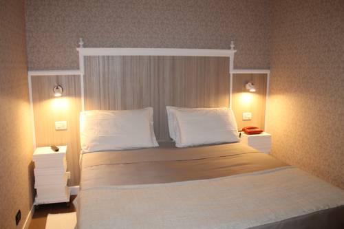 Imagen de la habitación del Hotel La Pace, San Mauro Torinese. Foto 8