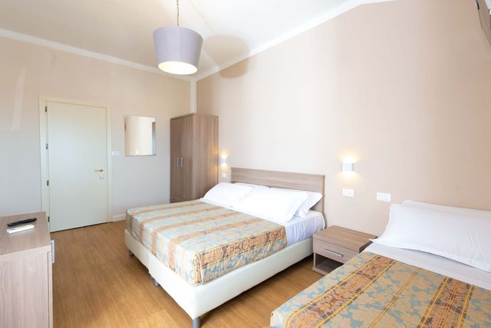 Imagen de la habitación del Hotel La Pace, Viareggio. Foto 6