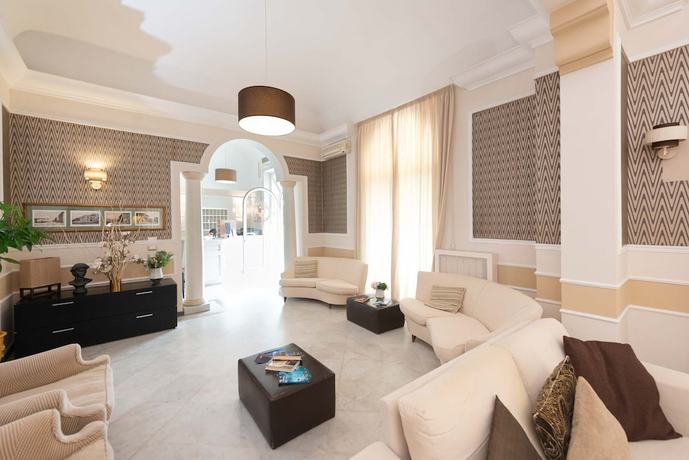 Imagen de los interiores del Hotel La Pace, Viareggio. Foto 20