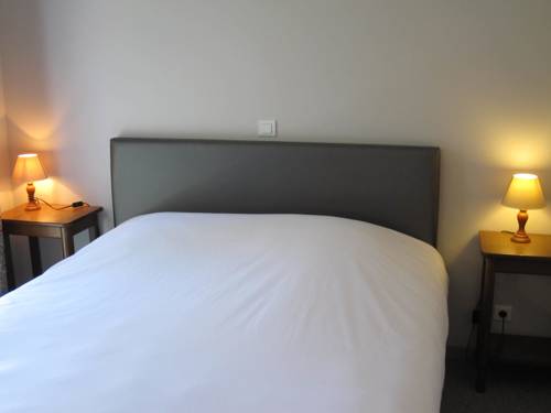 Imagen de la habitación del Hotel La Paix. Foto 13