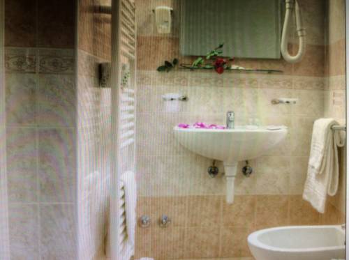 Imagen de la habitación del Hotel La Palazzina. Foto 6