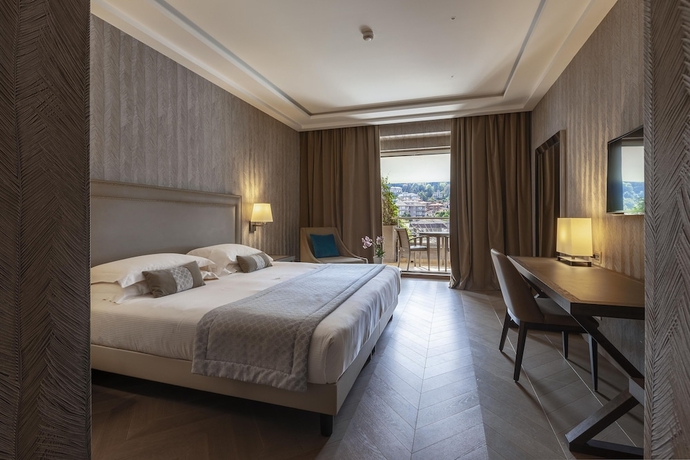 Imagen de la habitación del Hotel La Palma, Binda. Foto 10