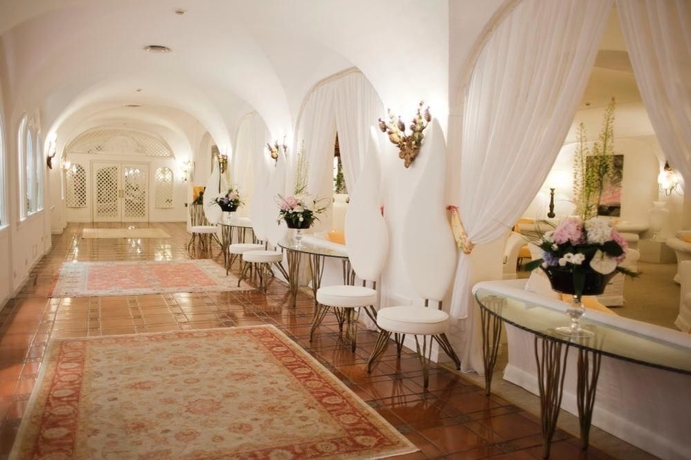 Imagen de los exteriores del Hotel La Palma, Capri. Foto 11