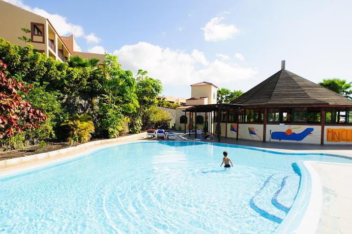 Imagen de la piscina del Hotel La Palma Princess. Foto 15