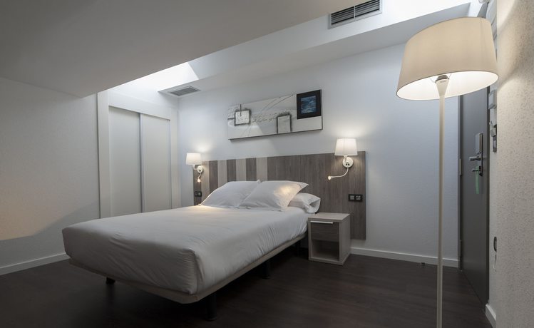 Imagen de la habitación del Hotel La Palma de LLanes. Foto 7