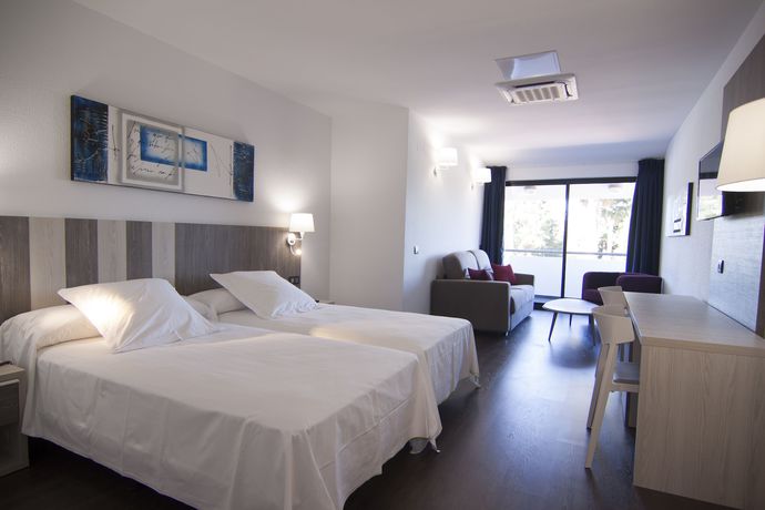 Imagen de la habitación del Hotel La Palma de LLanes. Foto 11