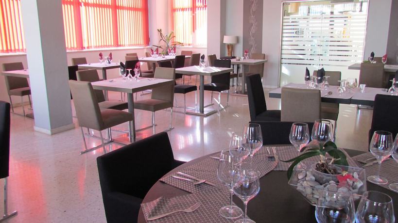 Imagen del bar/restaurante del Hotel La Palmera, Valverde del Fresno. Foto 5