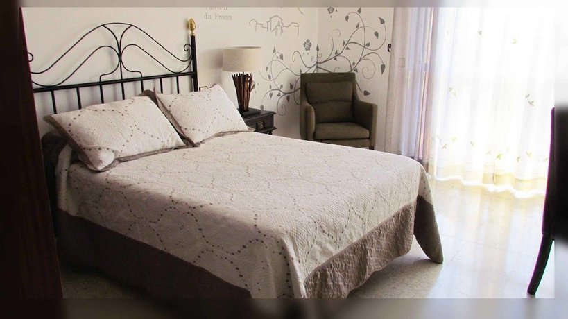 Imagen de la habitación del Hotel La Palmera, Valverde del Fresno. Foto 11