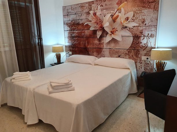Imagen de la habitación del Hotel La Palmera, Valverde del Fresno. Foto 17