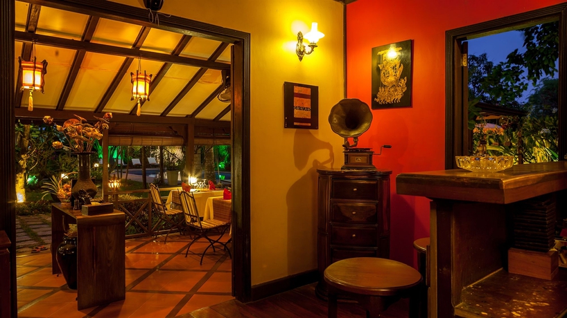 Imagen del bar/restaurante del Hotel La Palmeraie. D'angkor. Foto 1