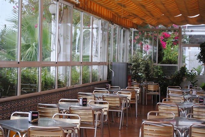 Imagen del bar/restaurante del Hotel La Palmosa. Foto 8