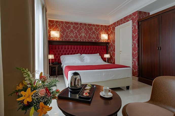 Imagen de la habitación del Hotel La Paloma Blanca. Foto 6