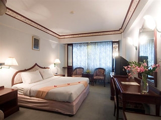 Imagen de la habitación del Hotel La Paloma Hotel Phitsanulok. Foto 10