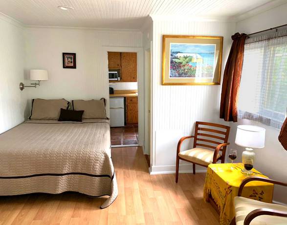 Imagen de la habitación del Hotel La Paloma Las Flores. Foto 15