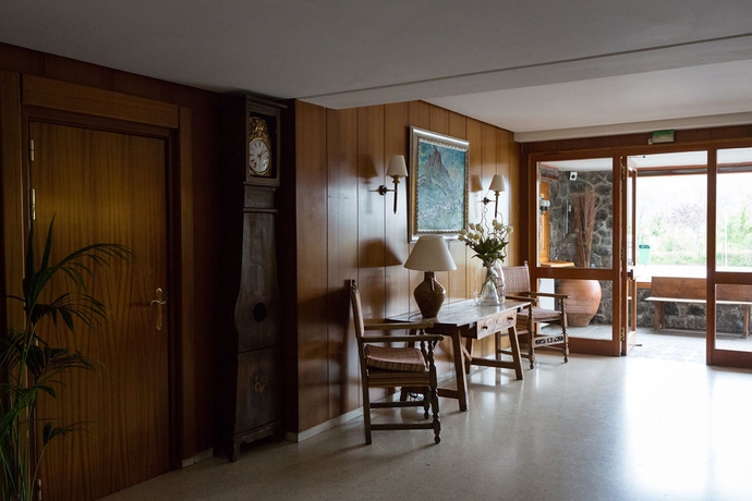 Imagen de los interiores del Hotel La Pardina. Foto 12