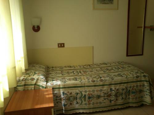 Imagen de la habitación del Hotel La Parigina, Lignano Sabbiadoro. Foto 3