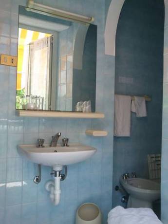Imagen de la habitación del Hotel La Parigina, Lignano Sabbiadoro. Foto 6
