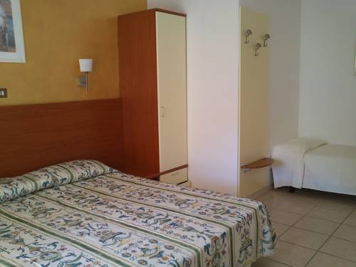 Imagen de la habitación del Hotel La Parigina, Lignano Sabbiadoro. Foto 10
