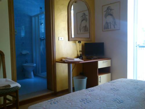 Imagen de la habitación del Hotel La Parigina, Lignano Sabbiadoro. Foto 13
