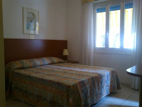 Imagen de la habitación del Hotel La Parigina, Lignano Sabbiadoro. Foto 15