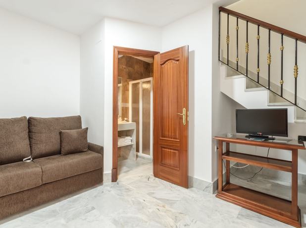 Imagen de la habitación del Hotel La Parrita. Foto 6