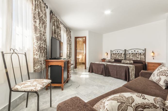 Imagen de la habitación del Hotel La Parrita. Foto 9