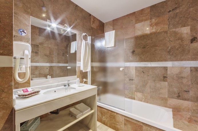 Imagen de la habitación del Hotel La Parrita. Foto 12