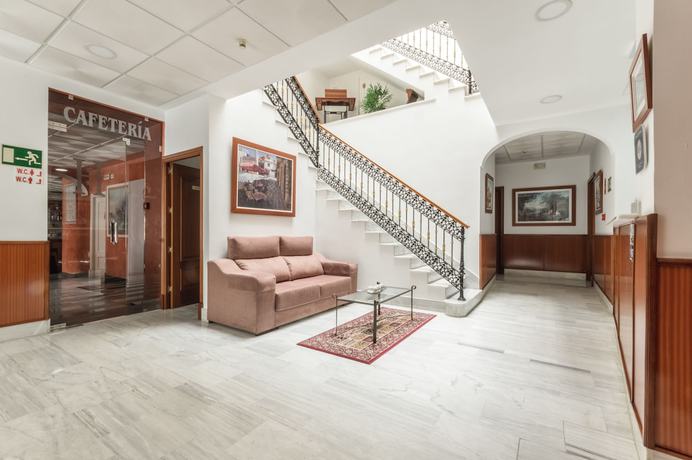 Imagen de los interiores del Hotel La Parrita. Foto 20