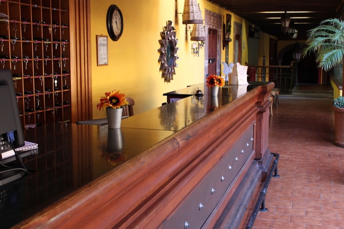 Imagen de los interiores del Hotel La Parroquia. Foto 16