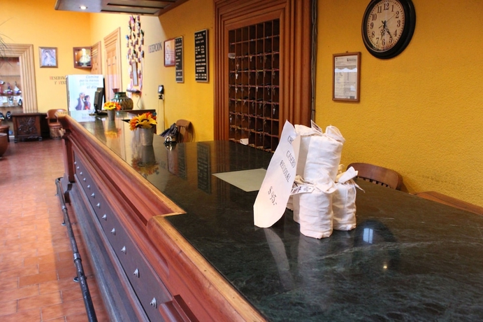 Imagen de los interiores del Hotel La Parroquia. Foto 18