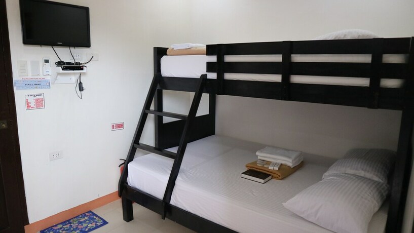 Imagen de la habitación del Hotel La Patricia de Baler. Foto 19