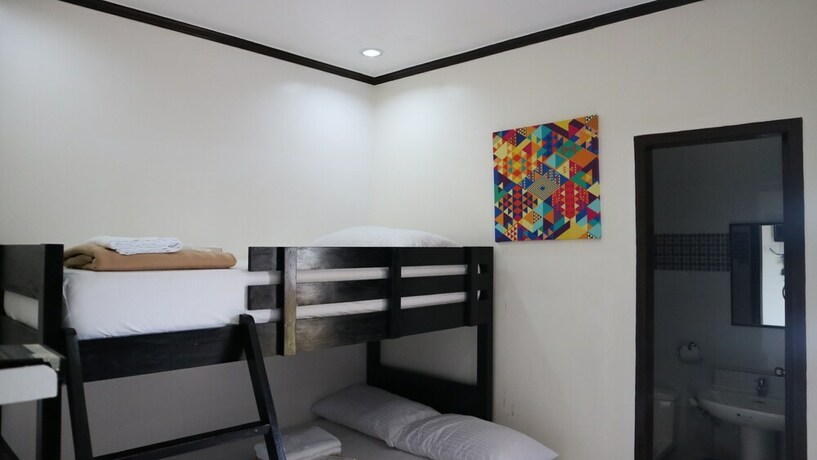 Imagen de la habitación del Hotel La Patricia de Baler. Foto 32