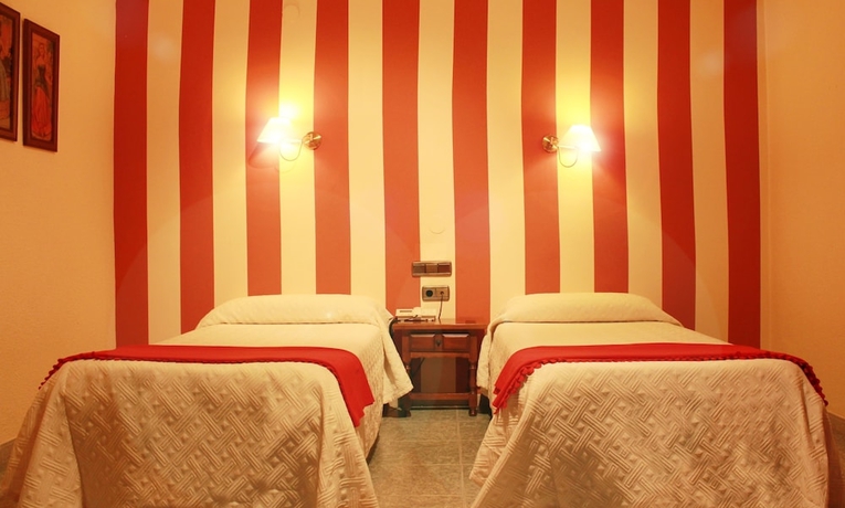 Imagen de la habitación del Hotel La Paz, Úbeda. Foto 8