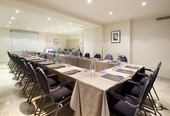 Imagen de los interiores del Hotel La Pérouse Nice. Foto 14