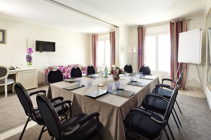 Imagen de los interiores del Hotel La Pérouse Nice. Foto 15