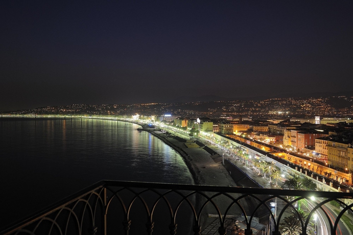 Imagen de la habitación del Hotel La Pérouse Nice. Foto 12