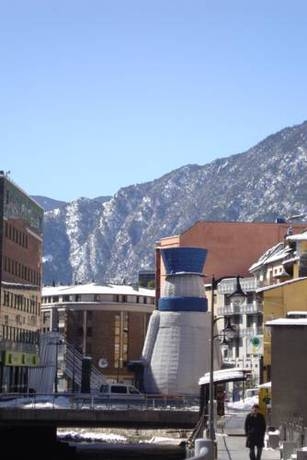 Imagen de los exteriores del Hotel La Pedrera, Andorra la Vella. Foto 12