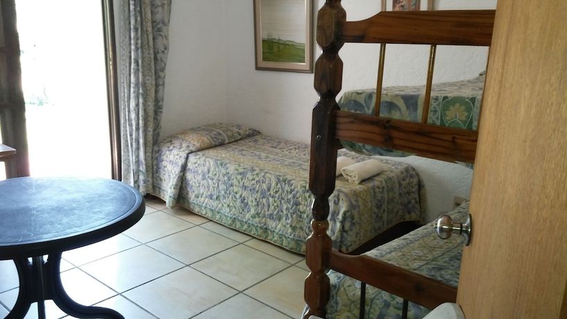 Imagen de la habitación del Hotel La Pedrera. Foto 8