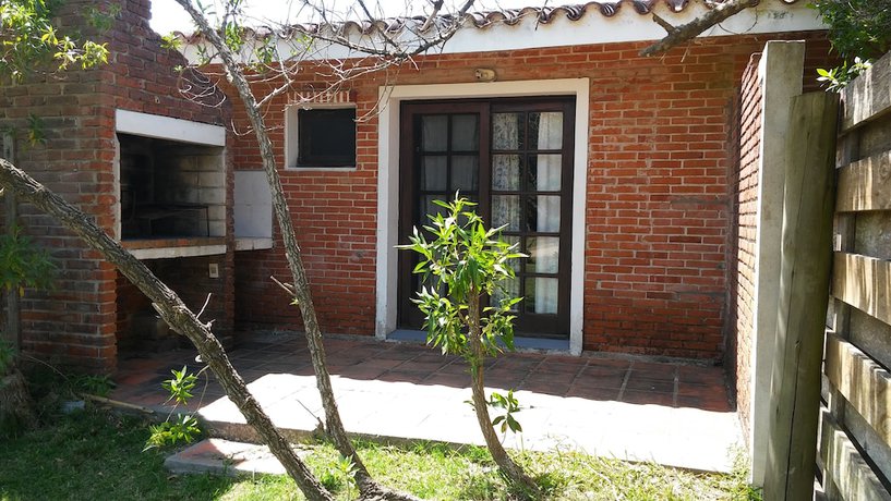 Imagen de la habitación del Hotel La Pedrera. Foto 13