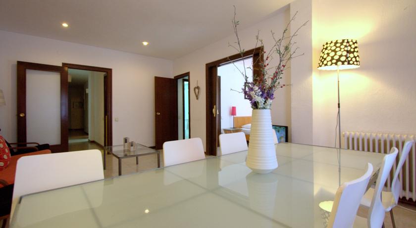 Imagen general del Hotel La Pedrera Residence. Foto 7