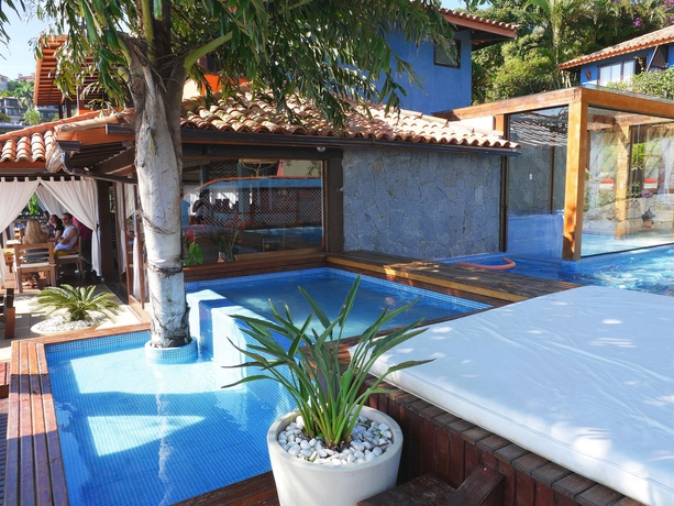 Imagen de la piscina del Hotel La Pedrera Small and Spa. Foto 10