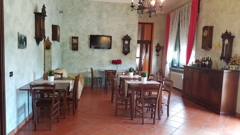 Imagen del bar/restaurante del Hotel La Pendola. Foto 4