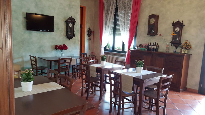 Imagen del bar/restaurante del Hotel La Pendola. Foto 5