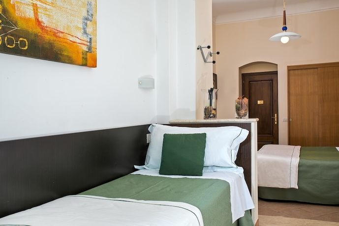 Imagen de la habitación del Hotel La Pensione Svizzera. Foto 3