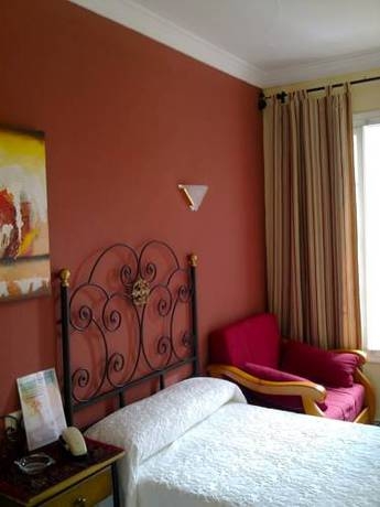 Imagen de la habitación del Hotel La Peña. Foto 8