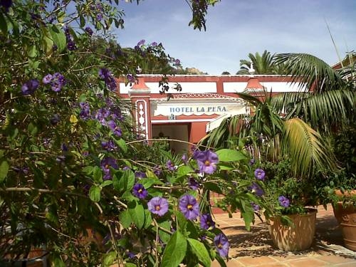 Imagen general del Hotel La Pe&ntilde;a, Tarifa. Foto 5