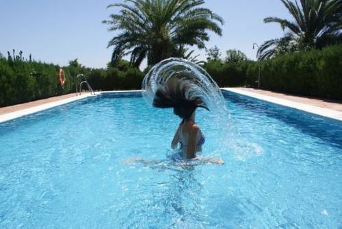 Imagen de la piscina del Hotel La Pe&ntilde;a, Tarifa. Foto 14