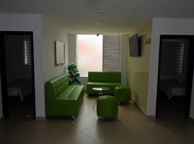 Imagen de los interiores del Hotel La Pera. Foto 18