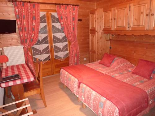 Imagen de la habitación del Hotel La Perdrix Blanche. Foto 4